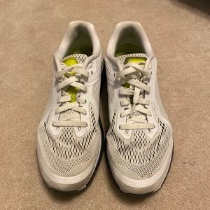 Men’s Nike Air Max Athletic Shoes Size 11